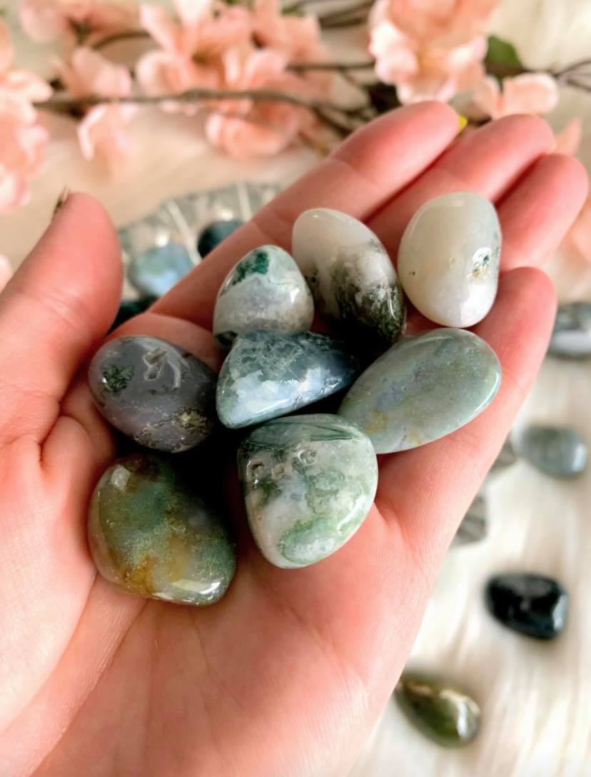 Moss Agate Tumbled Stones