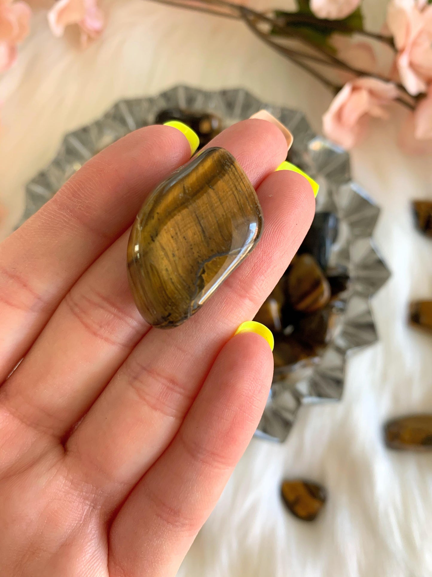 Tiger Eye Tumbled Stones